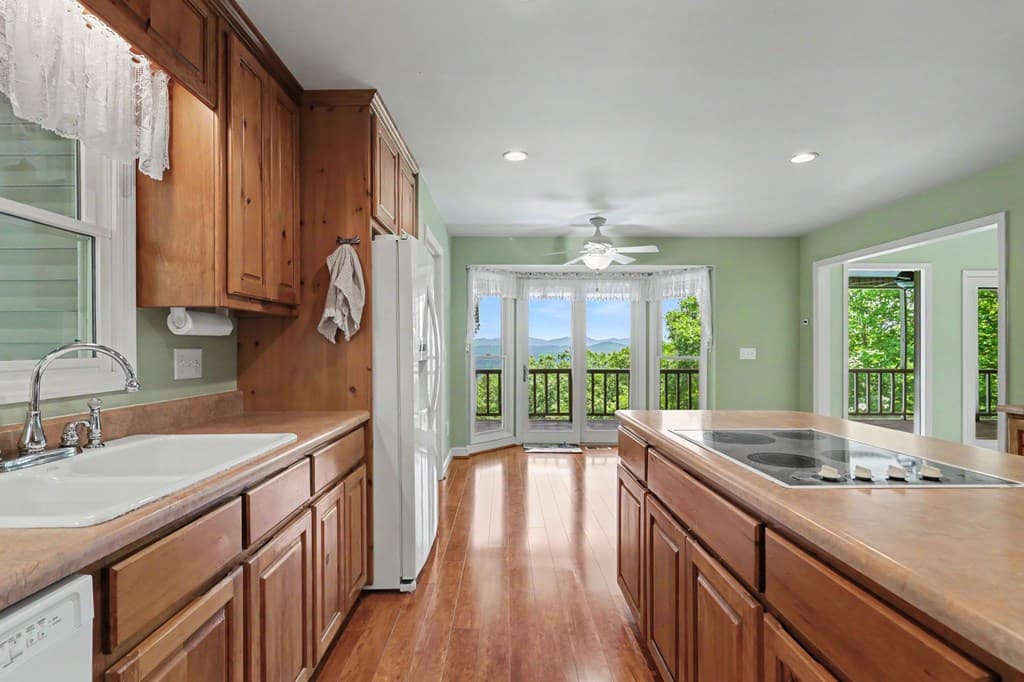 80 Thousand Oaks Road, Blairsville GA 30512 - Photo