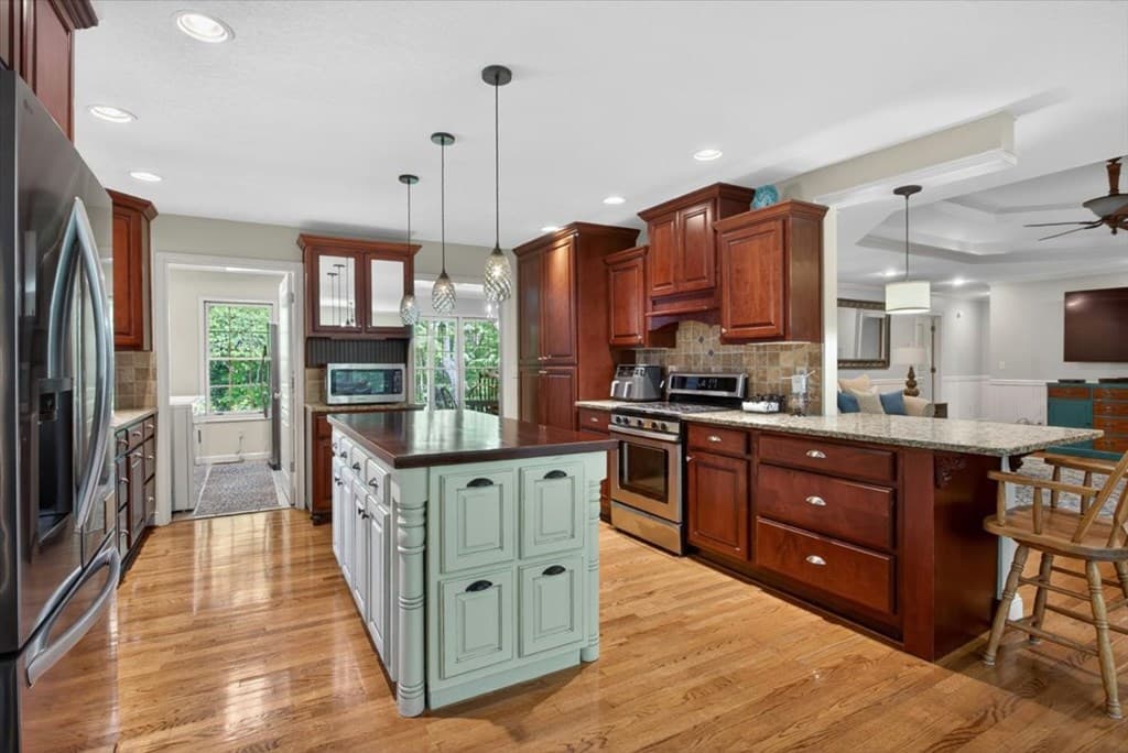 96 Oak Ridge Lane, Ellijay GA 30536 - Photo