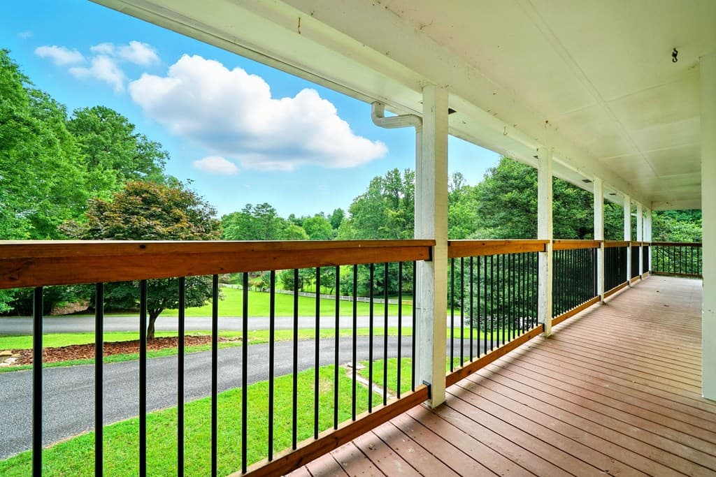 27 Twin Brook Drive, Blairsville GA 30512 - Photo