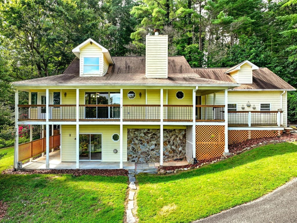 27 Twin Brook Drive, Blairsville GA 30512 - Photo