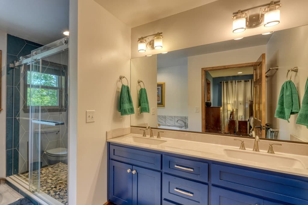 290 Butterball Boulevard, Murphy NC 28906 - Photo