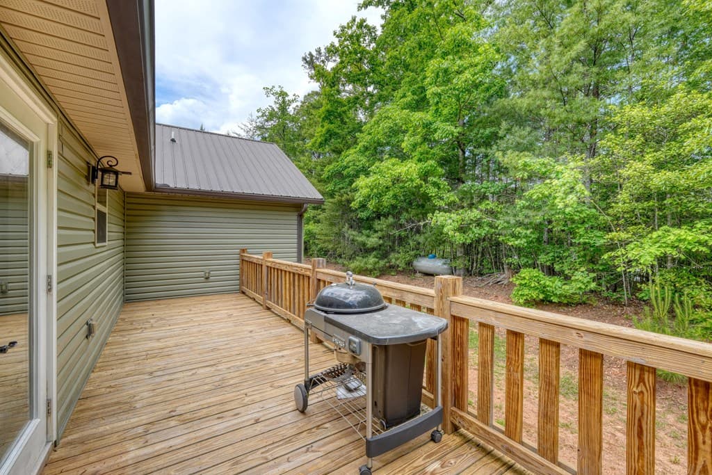 290 Butterball Boulevard, Murphy NC 28906 - Photo