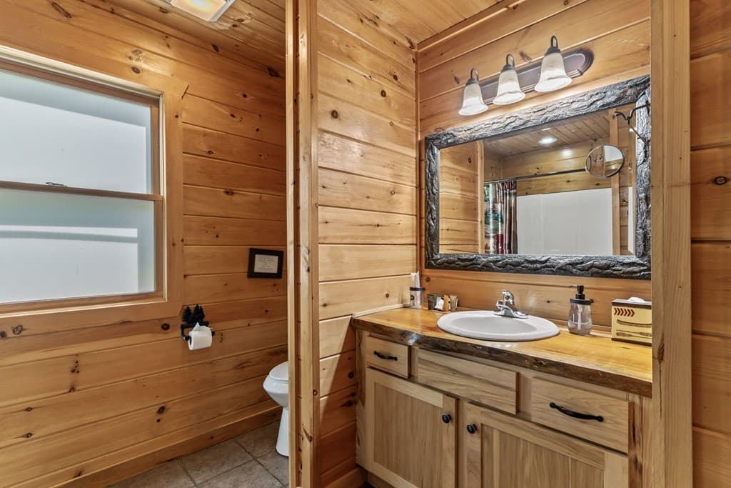 93 Deer Hunter Trail, Blue Ridge GA 30513 - Photo