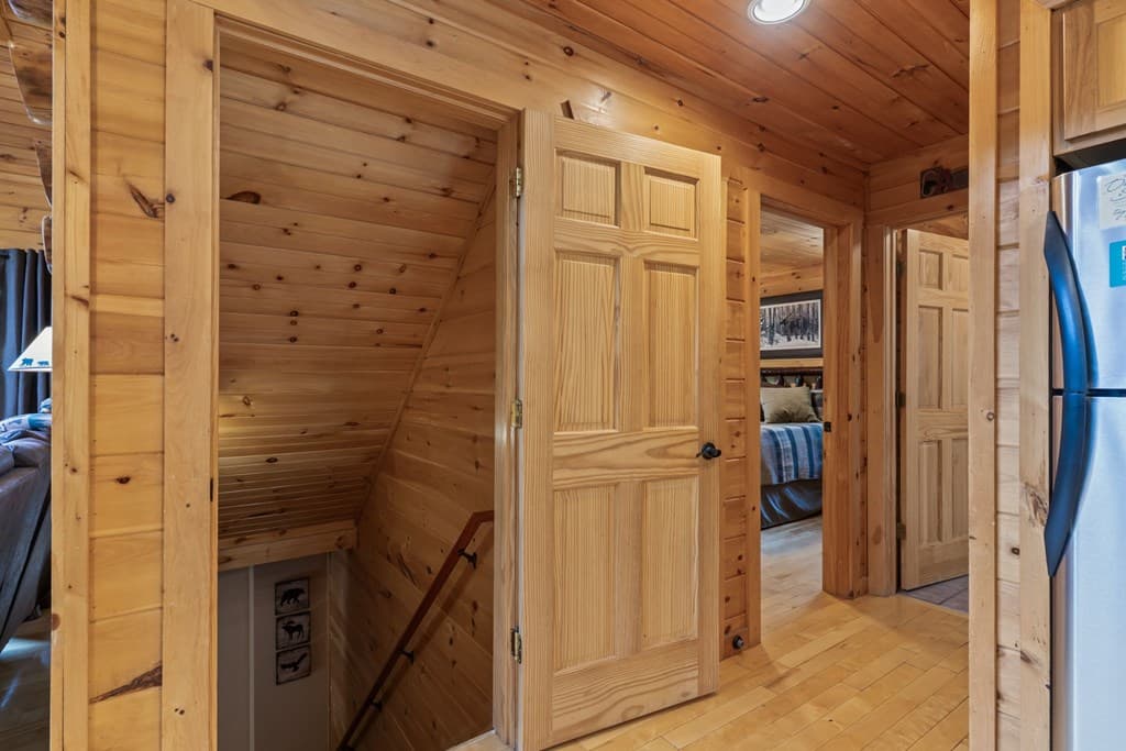 93 Deer Hunter Trail, Blue Ridge GA 30513 - Photo