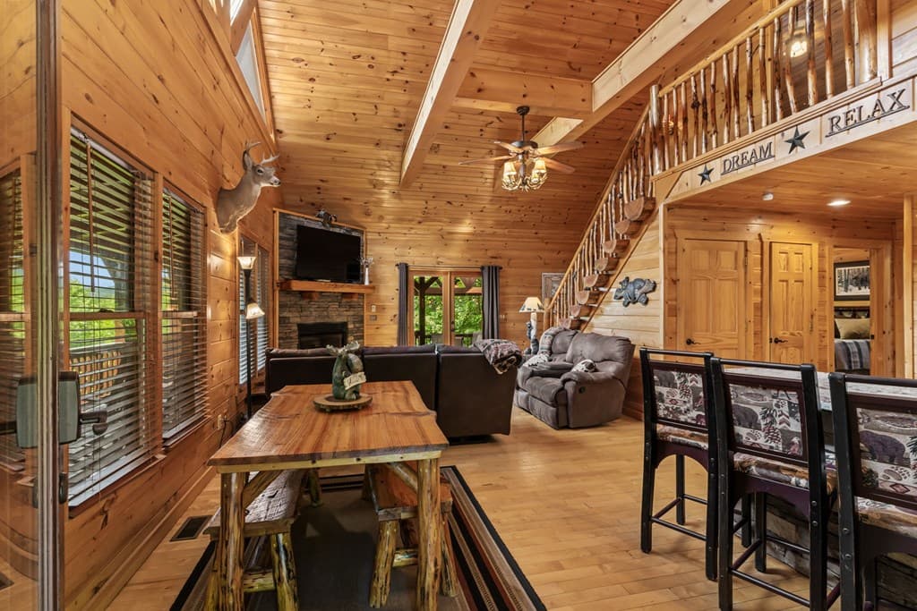93 Deer Hunter Trail, Blue Ridge GA 30513 - Photo