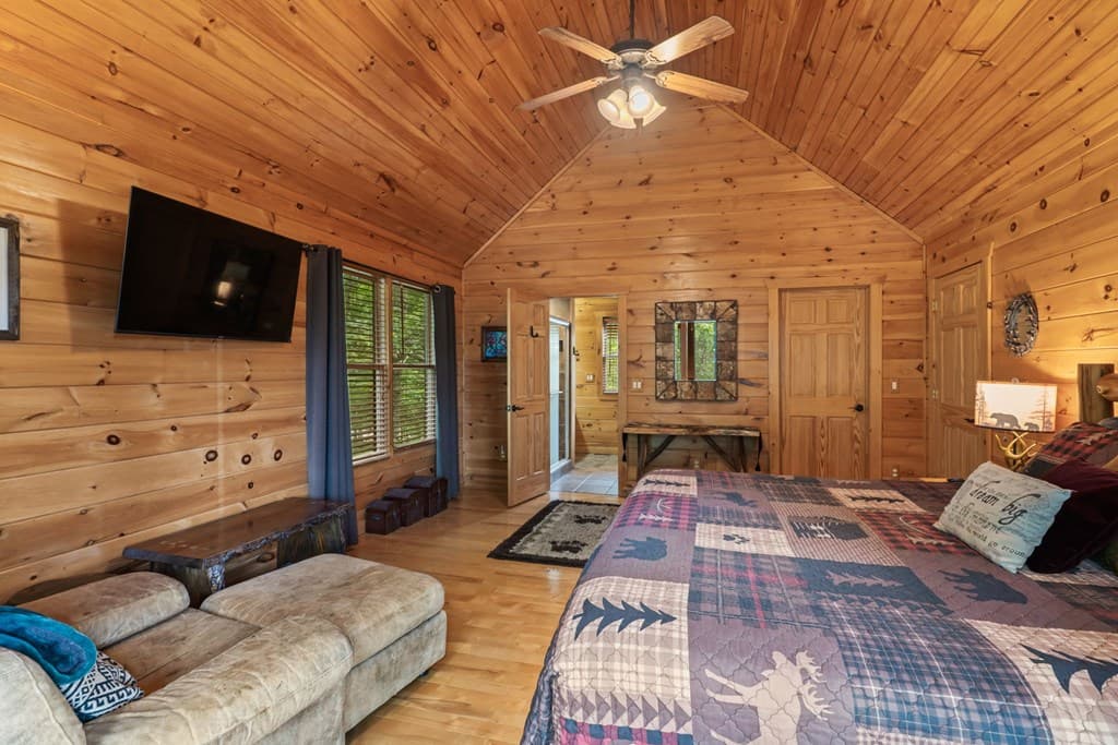 93 Deer Hunter Trail, Blue Ridge GA 30513 - Photo