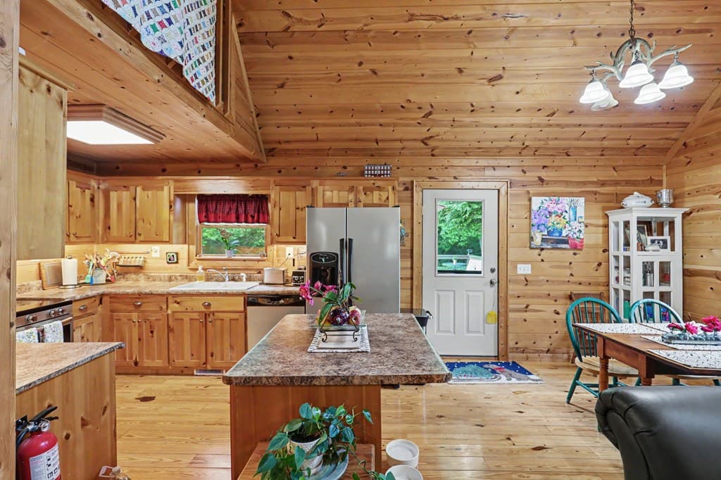1139 Bearmeat Road, Hiawassee GA 30546 - Photo