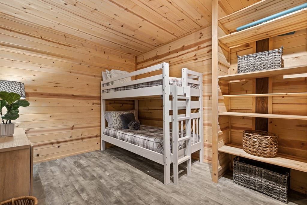220 Solar Drive, Blue Ridge GA 30513 - Photo