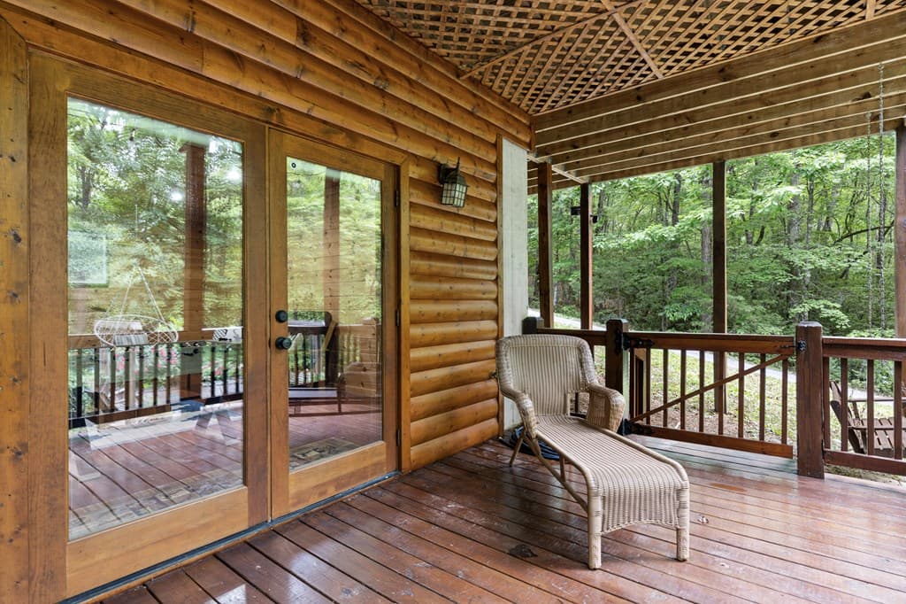 220 Solar Drive, Blue Ridge GA 30513 - Photo