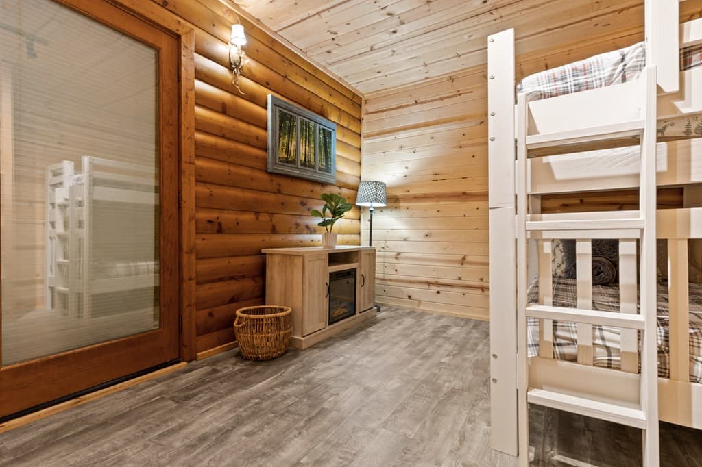 220 Solar Drive, Blue Ridge GA 30513 - Photo