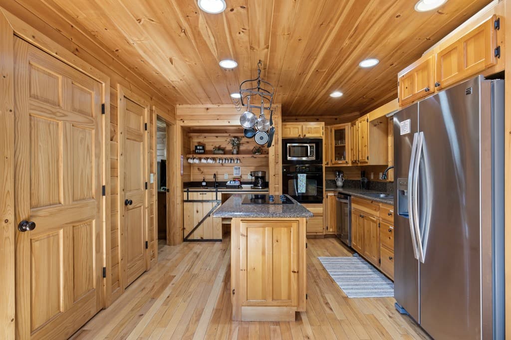 220 Solar Drive, Blue Ridge GA 30513 - Photo