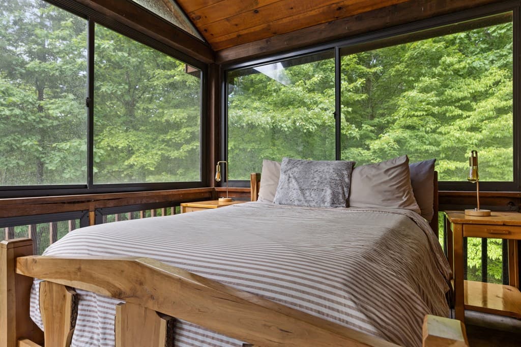 220 Solar Drive, Blue Ridge GA 30513 - Photo