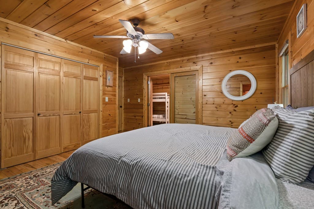 220 Solar Drive, Blue Ridge GA 30513 - Photo