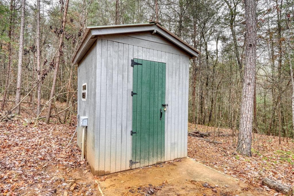 161 Nottely Woods Road E, Blairsville GA 30512 - Photo