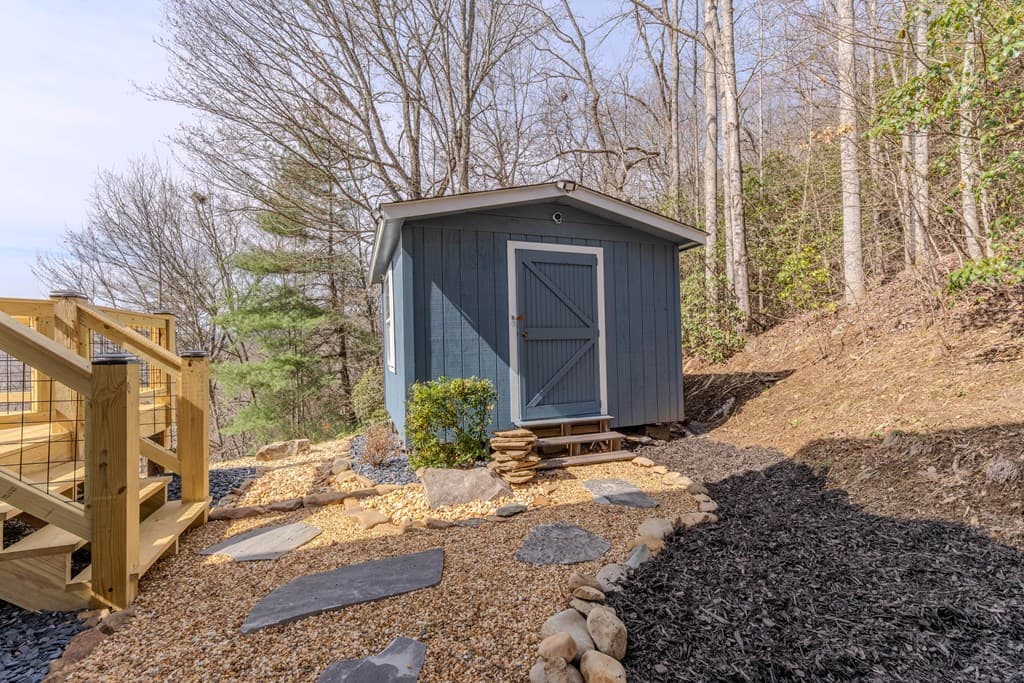 355 Up The Creek Trail, Hayesville NC 28904 - Photo