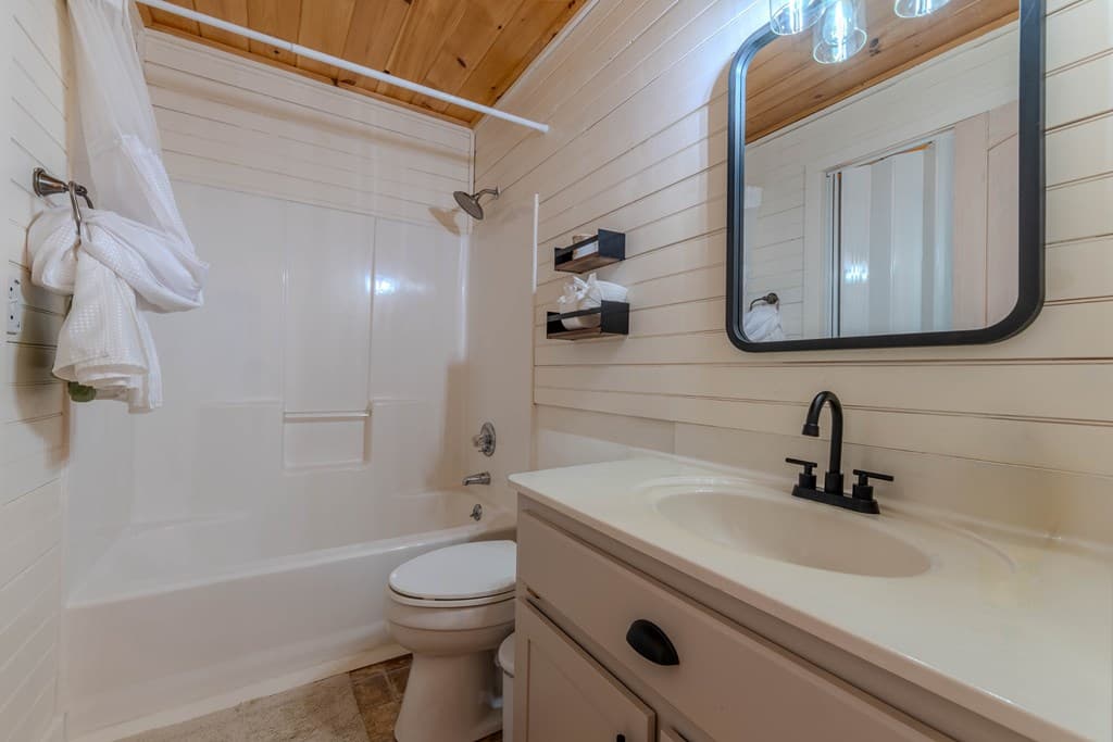 355 Up The Creek Trail, Hayesville NC 28904 - Photo