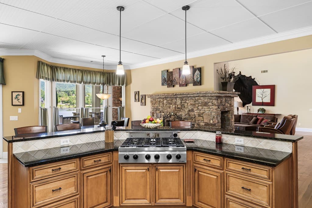 234 Shores Drive, Hayesville NC 28904 - Photo