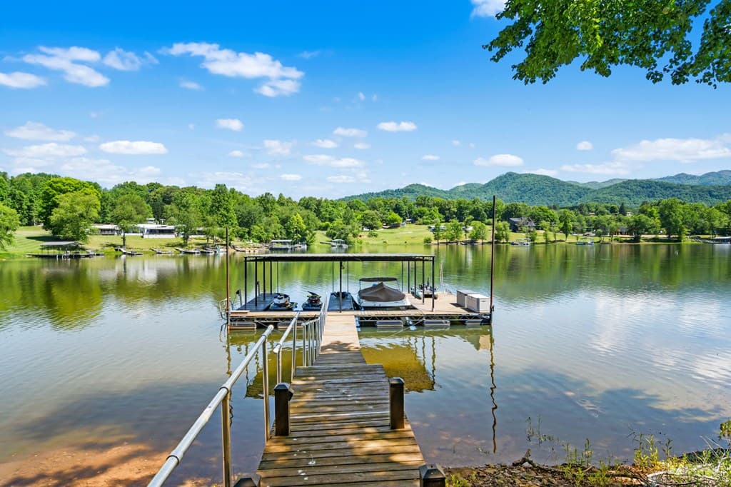 234 Shores Drive, Hayesville NC 28904 - Photo