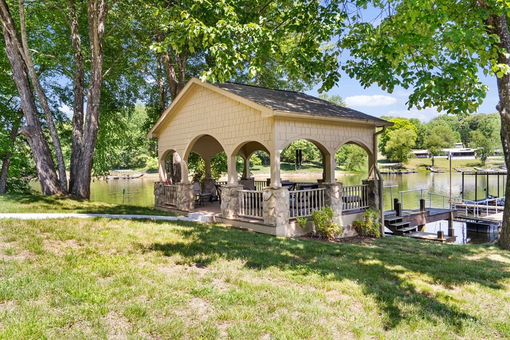 234 Shores Drive, Hayesville NC 28904 - Photo