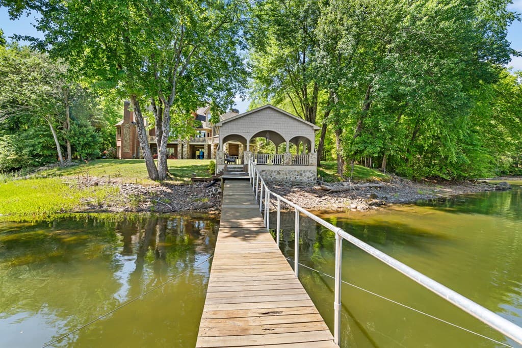 234 Shores Drive, Hayesville NC 28904 - Photo