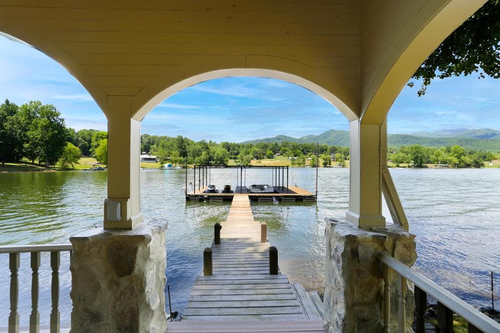 234 Shores Drive, Hayesville NC 28904 - Photo