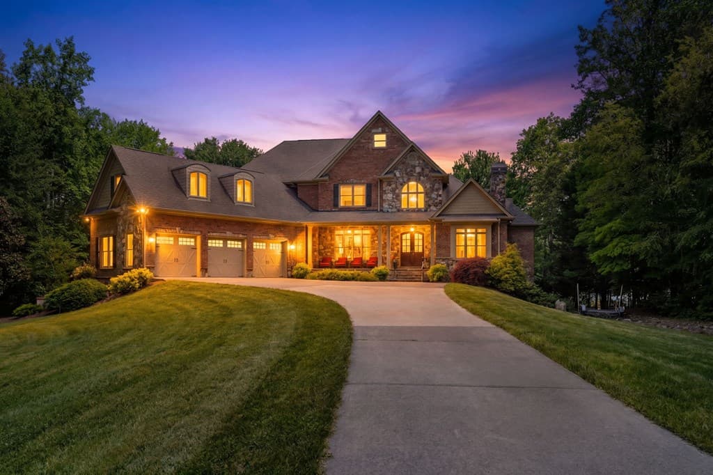 234 Shores Drive, Hayesville NC 28904 - Photo