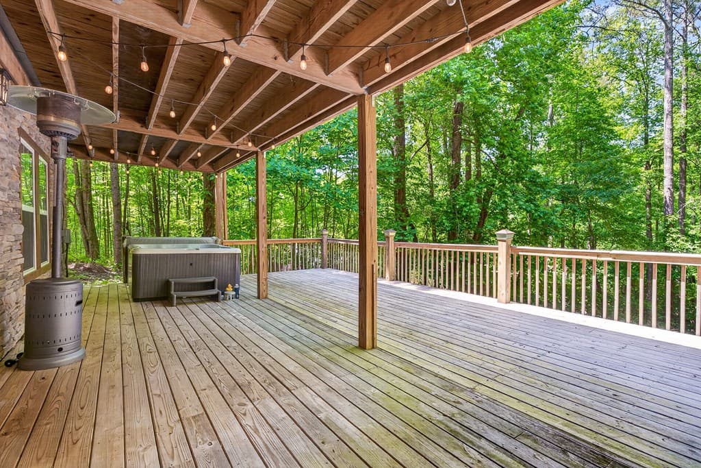 239 Reindeer Lane, Talking Rock GA 30175 - Photo