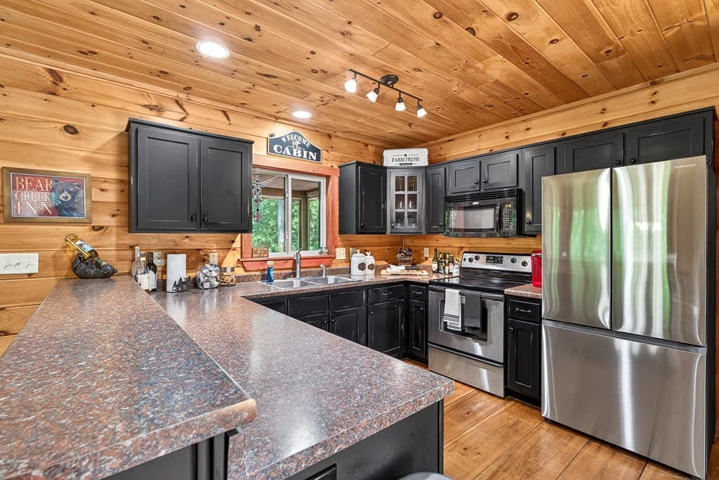 239 Reindeer Lane, Talking Rock GA 30175 - Photo