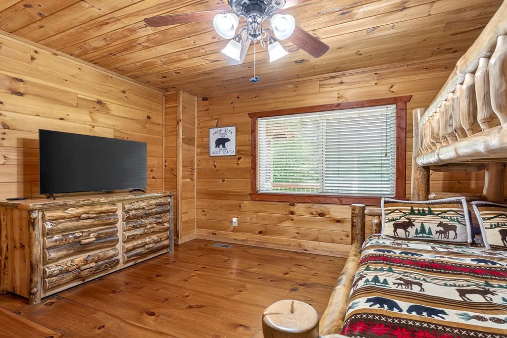 239 Reindeer Lane, Talking Rock GA 30175 - Photo