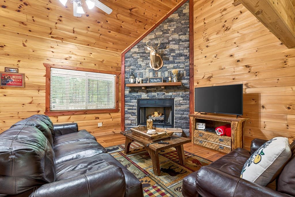239 Reindeer Lane, Talking Rock GA 30175 - Photo
