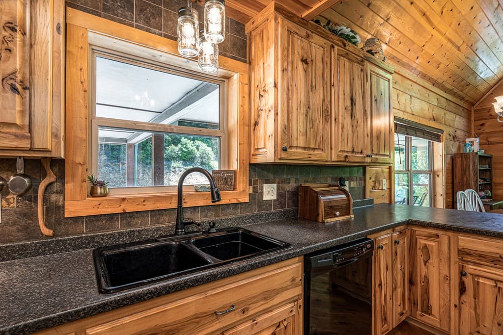 1064 Pinedale Lane, Andrews NC 28901 - Photo