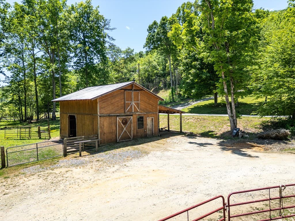 1064 Pinedale Lane, Andrews NC 28901 - Photo