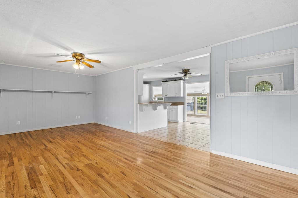 111 Briggs Street, Mccaysville GA 30555 - Photo