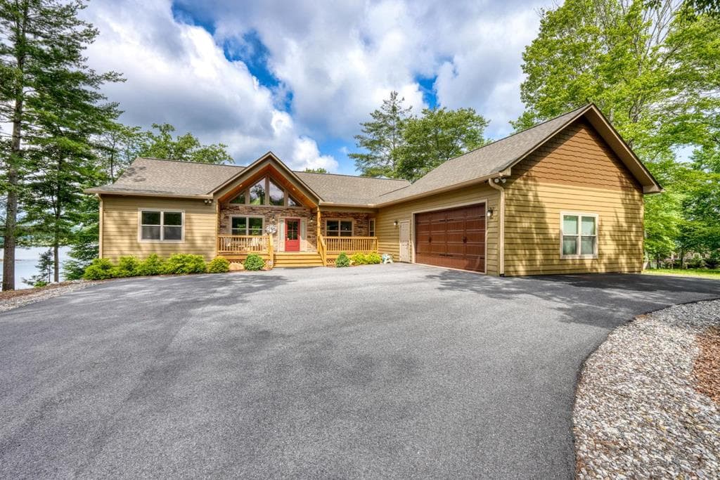 38 Edgewater Lane, Blairsville GA 30512 - Primary photo