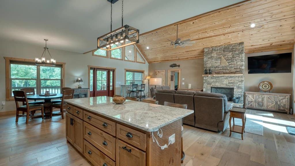 38 Edgewater Lane, Blairsville GA 30512 - Photo