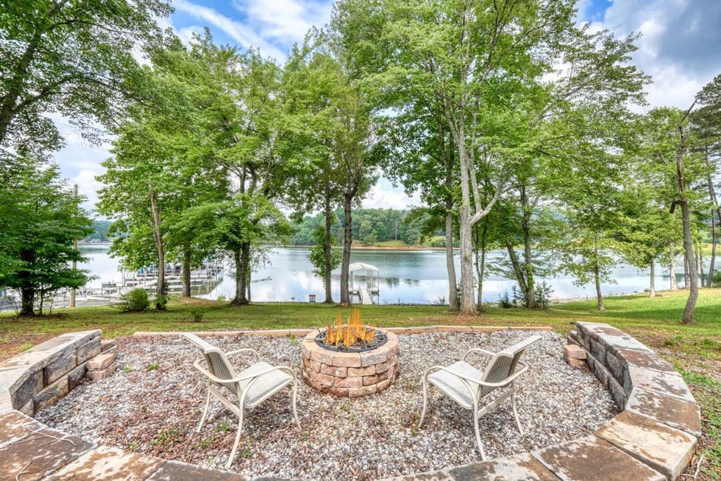 38 Edgewater Lane, Blairsville GA 30512 - Photo