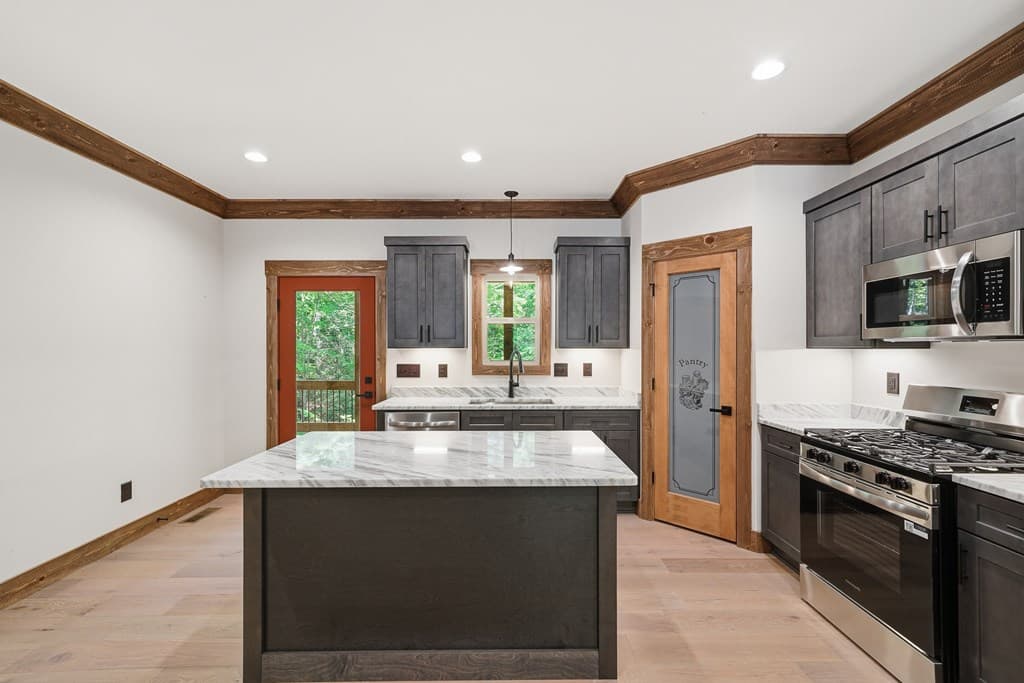 121 Orbit Lane, Ellijay GA 30540 - Photo