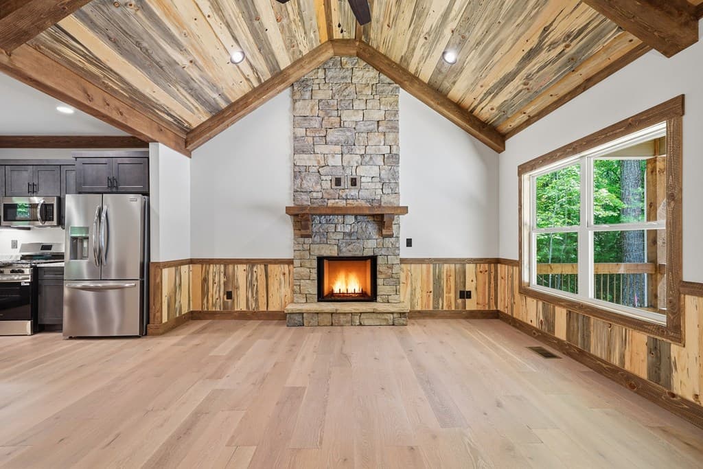 121 Orbit Lane, Ellijay GA 30540 - Photo
