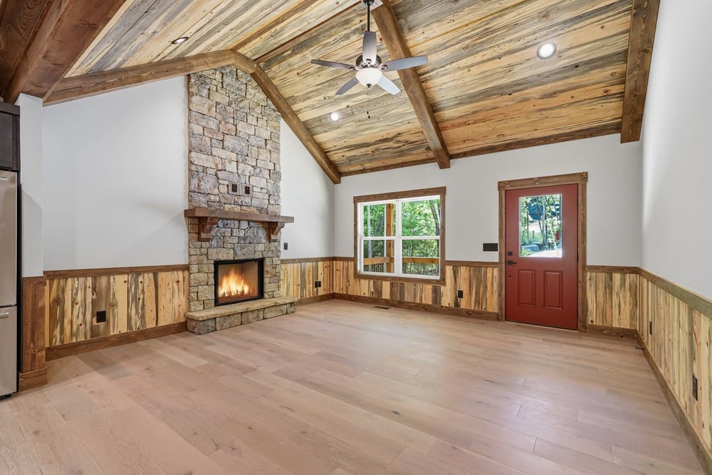 121 Orbit Lane, Ellijay GA 30540 - Photo
