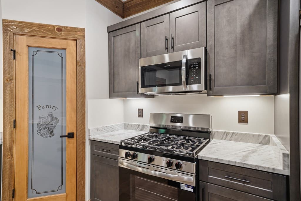 121 Orbit Lane, Ellijay GA 30540 - Photo