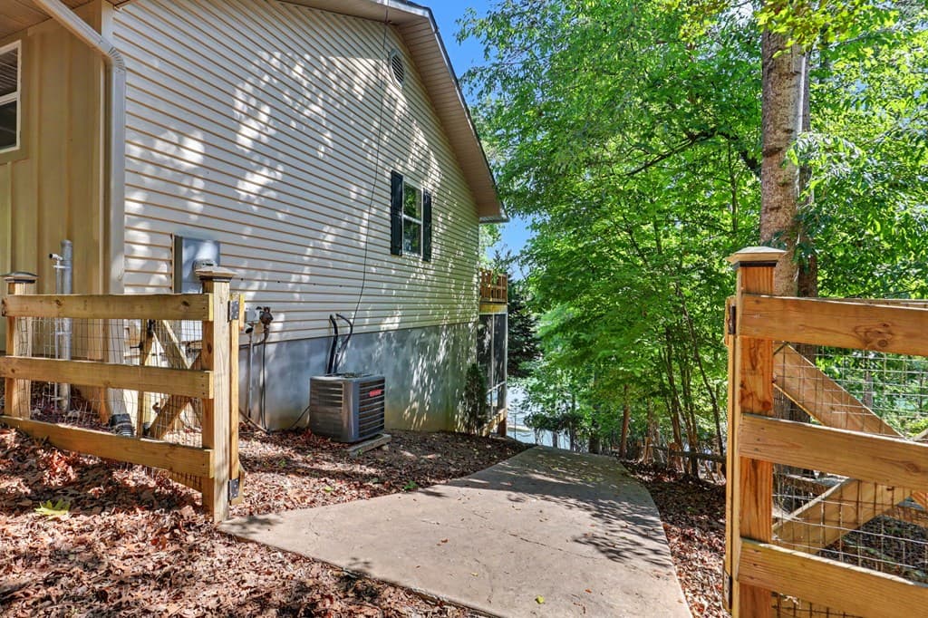 456 Deaver Cove Road, Blairsville GA 30512 - Photo
