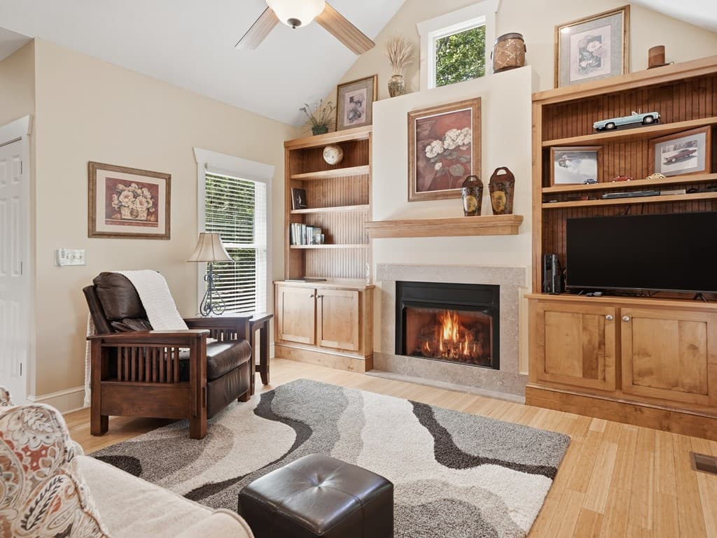 1110 Chatsworth Hwy, Ellijay GA 30540 - Photo