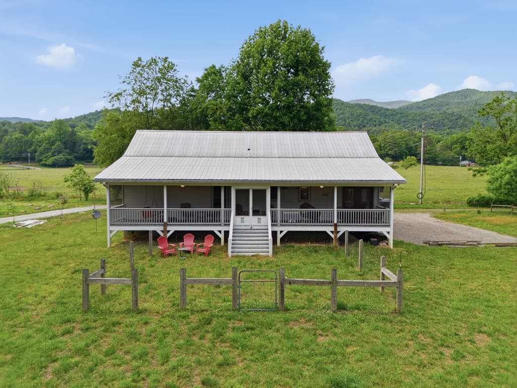 87 Laughing Waters Lane, Hayesville NC 28904 - Photo