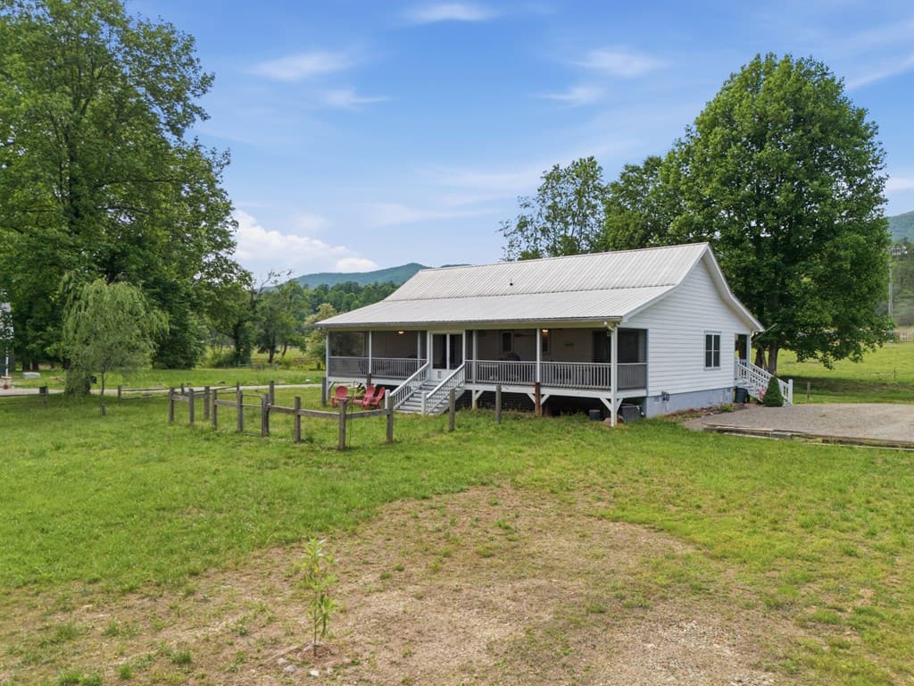87 Laughing Waters Lane, Hayesville NC 28904 - Photo