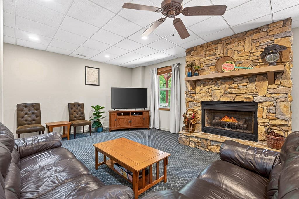 285 Julep Circle, Ellijay GA 30540 - Photo