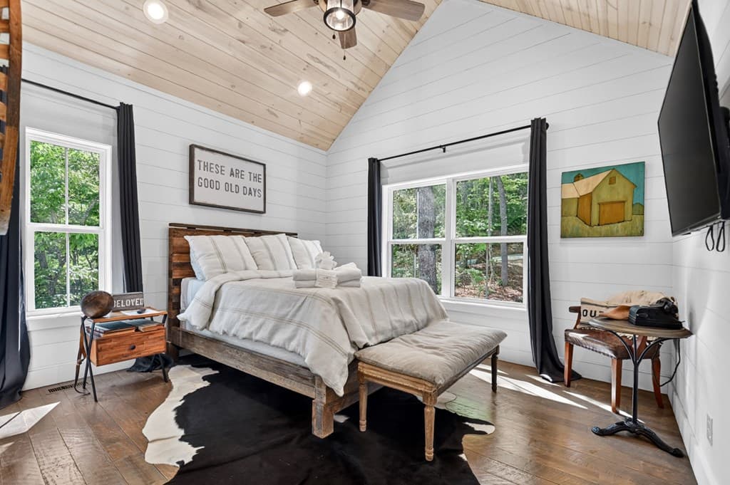 285 Pine Terrace Circle, Blue Ridge GA 30513 - Photo