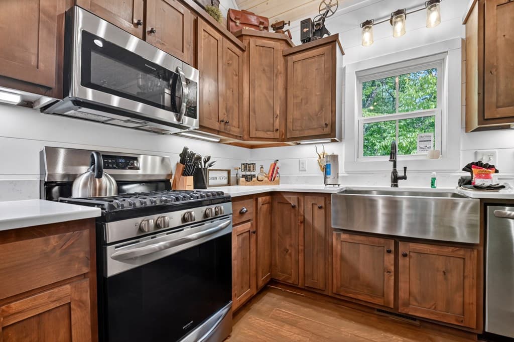 285 Pine Terrace Circle, Blue Ridge GA 30513 - Photo