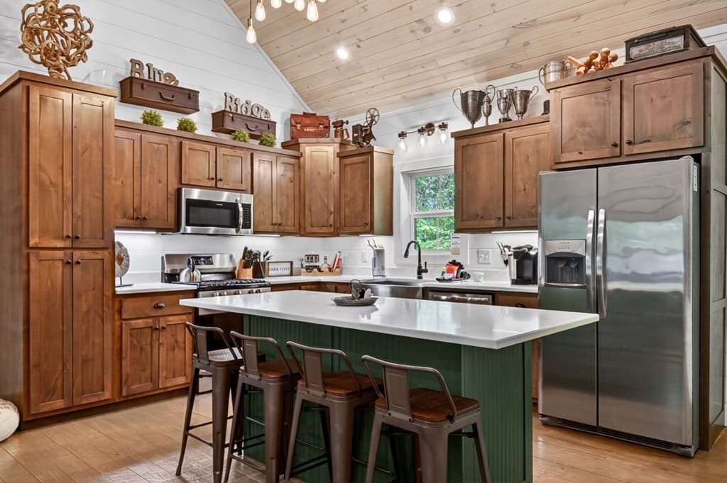 285 Pine Terrace Circle, Blue Ridge GA 30513 - Photo