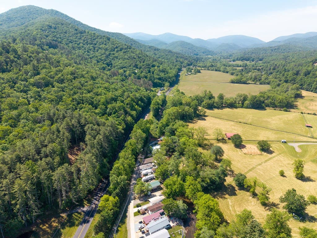 4179 Riverbank Run, Hiawassee GA 30546 - Photo