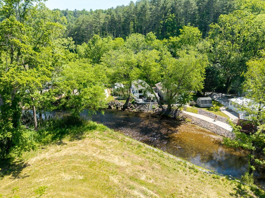 4179 Riverbank Run, Hiawassee GA 30546 - Photo